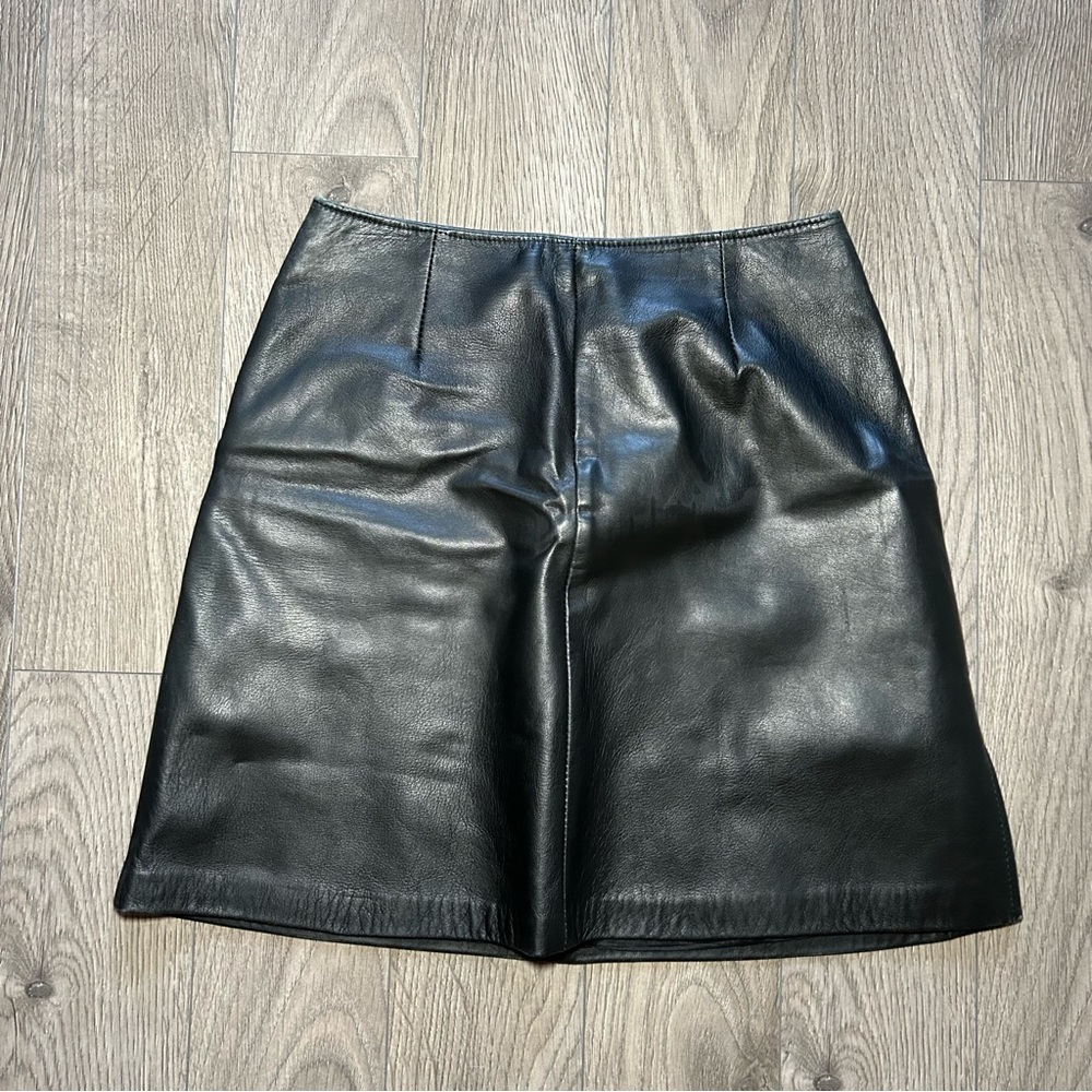 Danier 100% Leather Made in Canada Black Leather Mini Skirt Size 6